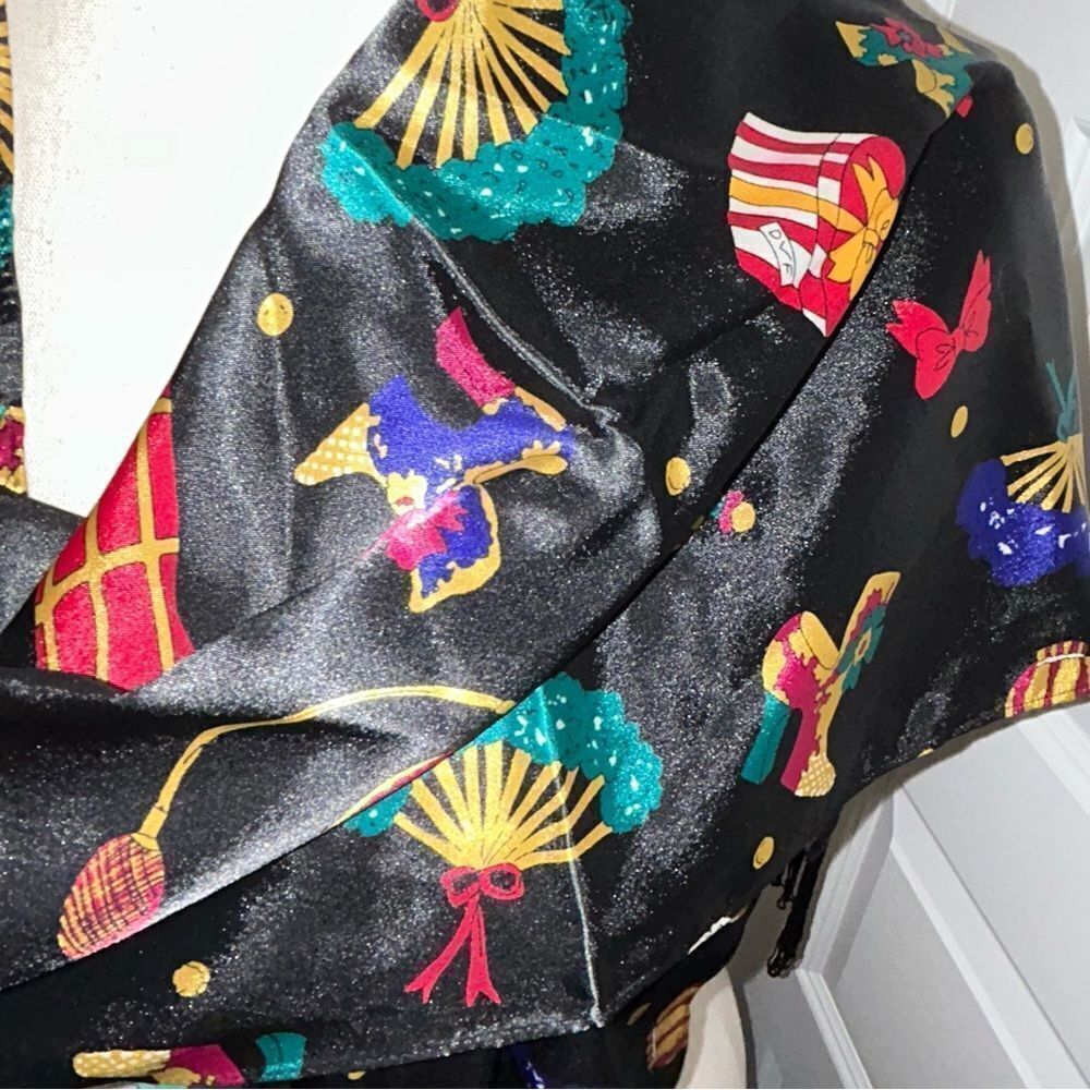 Diane Von Furstenberg The Color Authority Fringe Holiday Scarf - Picture 4 of 5